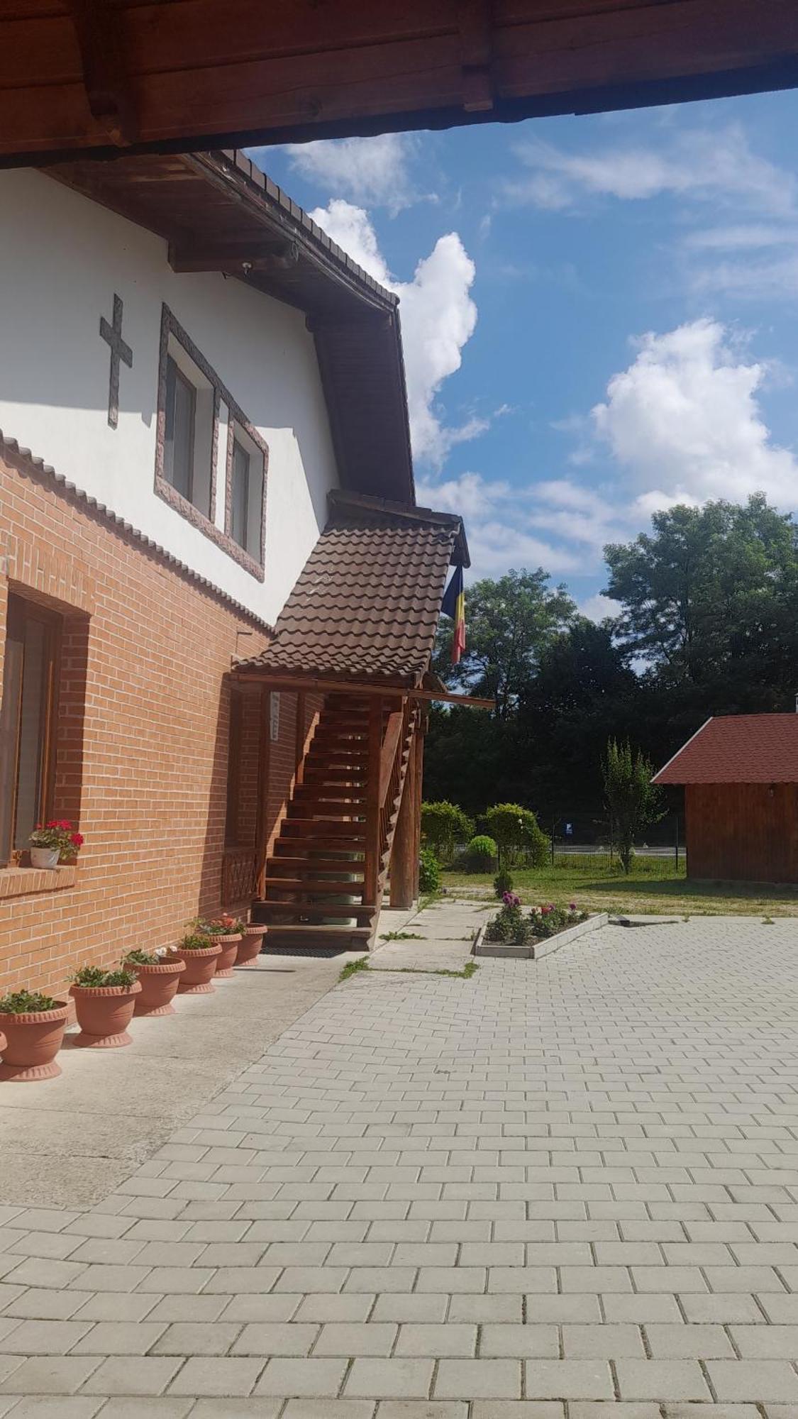 Pensiunea Dates Кырцишоара Экстерьер фото