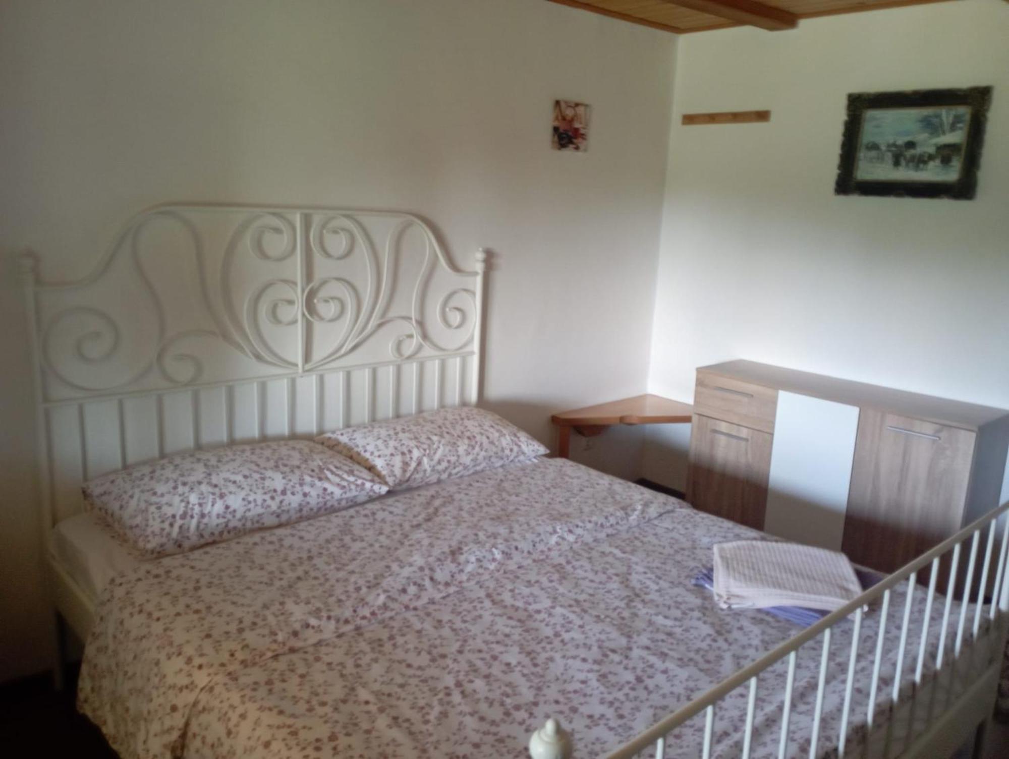 Pensiunea Dates Кырцишоара Номер фото